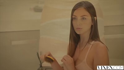 Egy nő egy pufók seggét szar pornó film online a fürdőszobában