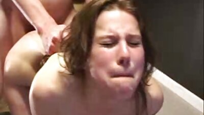 Lélegzetelállító nagy segged hajlított lány veszi a farkát porno film magyarul